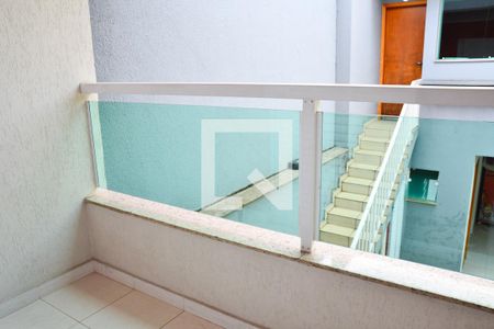 Casa à venda com 250m², 4 quartos e 4 vagas Casa à venda com 250m², 4 quartos e 4 vagasVaranda