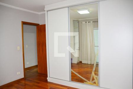 Casa à venda com 250m², 4 quartos e 4 vagas Casa à venda com 250m², 4 quartos e 4 vagasQuarto 3