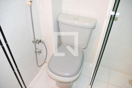 Casa à venda com 250m², 4 quartos e 4 vagas Casa à venda com 250m², 4 quartos e 4 vagasBanheiro 4