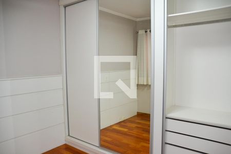 Casa à venda com 250m², 4 quartos e 4 vagas Casa à venda com 250m², 4 quartos e 4 vagasQuarto 3