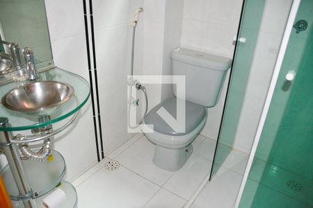 Casa à venda com 250m², 4 quartos e 4 vagas Casa à venda com 250m², 4 quartos e 4 vagasBanheiro 3