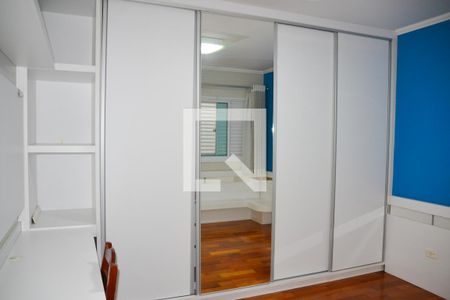 Casa à venda com 250m², 4 quartos e 4 vagas Casa à venda com 250m², 4 quartos e 4 vagasQuarto 2