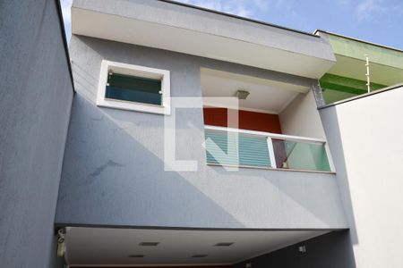 Casa à venda com 250m², 4 quartos e 4 vagas Casa à venda com 250m², 4 quartos e 4 vagasÁrea comum