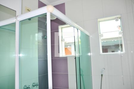 Casa à venda com 250m², 4 quartos e 4 vagas Casa à venda com 250m², 4 quartos e 4 vagasBanheiro 3