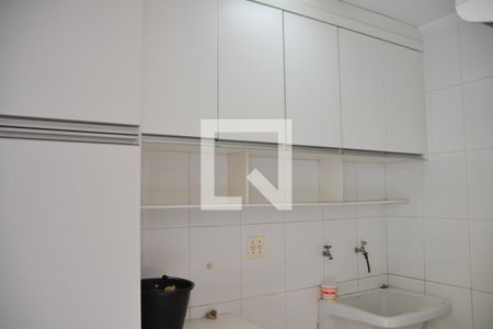Casa à venda com 250m², 4 quartos e 4 vagas Casa à venda com 250m², 4 quartos e 4 vagasÁrea de Serviço