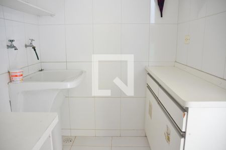 Casa à venda com 250m², 4 quartos e 4 vagas Casa à venda com 250m², 4 quartos e 4 vagasÁrea de Serviço
