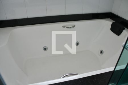 Casa à venda com 250m², 4 quartos e 4 vagas Casa à venda com 250m², 4 quartos e 4 vagasBanheiro 1