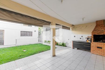Casa à venda com 423m², 4 quartos e 6 vagas Casa à venda com 423m², 4 quartos e 6 vagasChurrasqueira