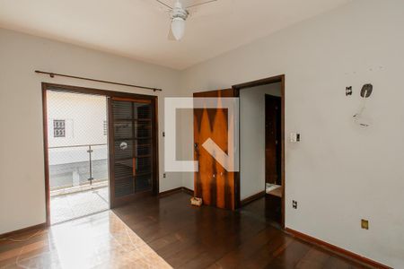 Casa à venda com 423m², 4 quartos e 6 vagas Casa à venda com 423m², 4 quartos e 6 vagasQuarto 2
