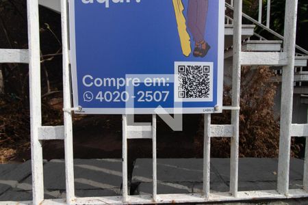 Casa à venda com 350m², 5 quartos e 4 vagasPlaca