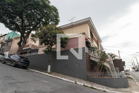 Casa à venda com 350m², 5 quartos e 4 vagasFachada