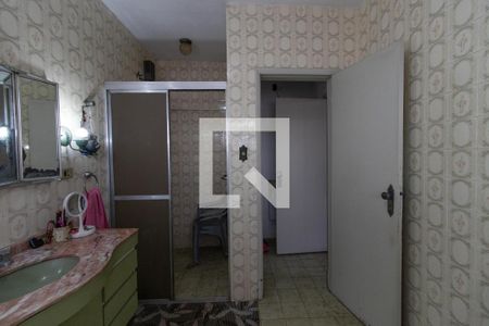 Casa à venda com 350m², 5 quartos e 4 vagasBanheiro da Suíte