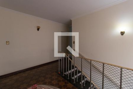 Casa à venda com 350m², 5 quartos e 4 vagasHall da escada