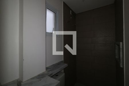 Apartamento à venda com 100m², 2 quartos e 2 vagasBanheiro da Suíte