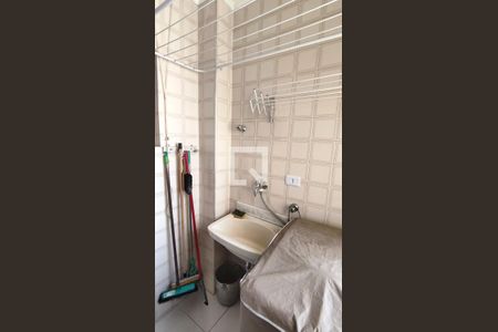 Apartamento à venda com 81m², 2 quartos e 2 vagas Apartamento à venda com 81m², 2 quartos e 2 vagasÁrea de Serviço