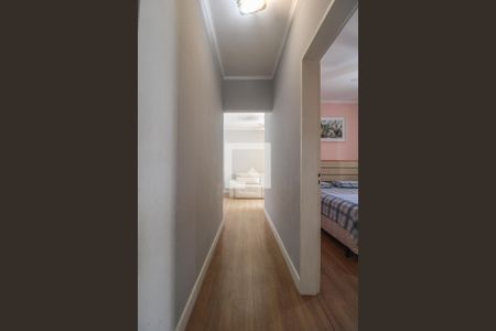 Corredor  de apartamento à venda com 2 quartos, 70m² em Jardim Chapadão, Campinas