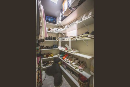 Apartamento à venda com 75m², 2 quartos e 1 vaga Apartamento à venda com 75m², 2 quartos e 1 vagaQuarto de Serviço