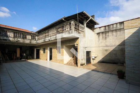Casa à venda com 510m², 3 quartos e 3 vagas Casa à venda com 510m², 3 quartos e 3 vagasQuintal