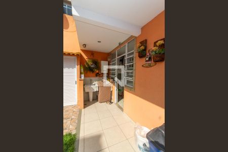 Casa à venda com 216m², 3 quartos e 2 vagasÁrea de Serviço