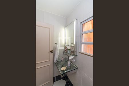 Casa à venda com 216m², 3 quartos e 2 vagasLavabo