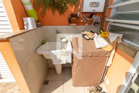 Casa à venda com 216m², 3 quartos e 2 vagasÁrea de Serviço