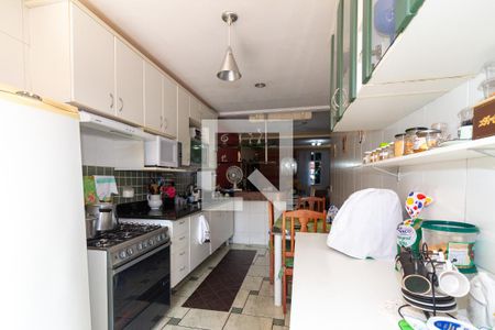 Casa à venda com 216m², 3 quartos e 2 vagasCozinha