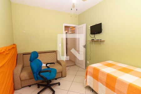 Casa à venda com 216m², 3 quartos e 2 vagasQuarto 2