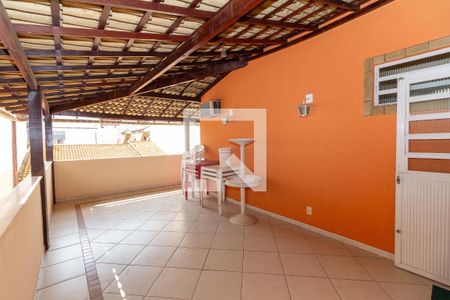Casa à venda com 216m², 3 quartos e 2 vagasVaranda superior
