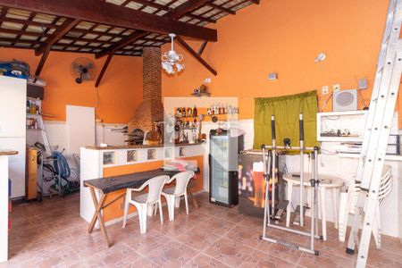 Casa à venda com 216m², 3 quartos e 2 vagasChurrasqueira