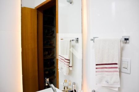 Apartamento à venda com 184m², 2 quartos e 2 vagasBanheiro