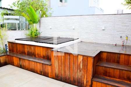 Apartamento à venda com 184m², 2 quartos e 2 vagasTerraço