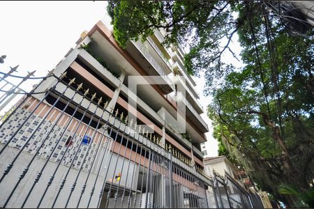 Apartamento à venda com 85m², 3 quartos e 2 vagas Apartamento à venda com 85m², 3 quartos e 2 vagasFachada