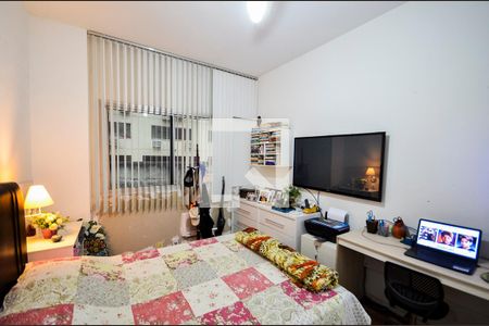 Apartamento à venda com 85m², 3 quartos e 2 vagas Apartamento à venda com 85m², 3 quartos e 2 vagasSuíte