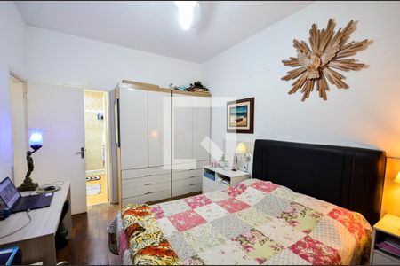 Apartamento à venda com 85m², 3 quartos e 2 vagas Apartamento à venda com 85m², 3 quartos e 2 vagasSuíte