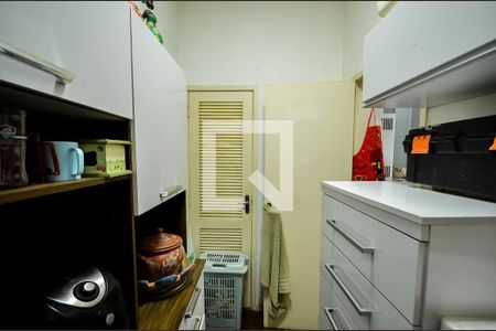 Apartamento à venda com 85m², 3 quartos e 2 vagas Apartamento à venda com 85m², 3 quartos e 2 vagasQuarto de Serviço