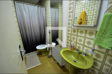 Apartamento à venda com 85m², 3 quartos e 2 vagas Apartamento à venda com 85m², 3 quartos e 2 vagasBanheiro Social