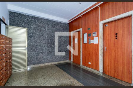 Apartamento à venda com 40m², 1 quarto e sem vaga Apartamento à venda com 40m², 1 quarto e sem vagaHall social