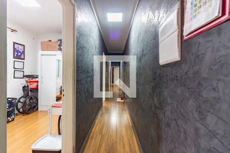 Casa à venda com 286m², 4 quartos e 2 vagasCorredor