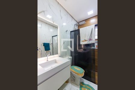 Casa à venda com 286m², 4 quartos e 2 vagasBanheiro