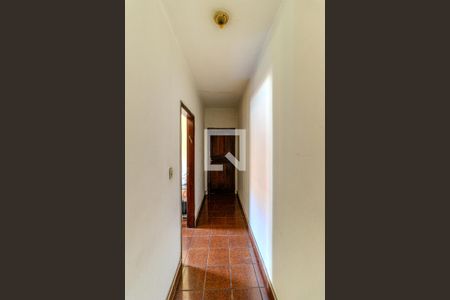 Casa à venda com 304m², 7 quartos e 4 vagasCorredor