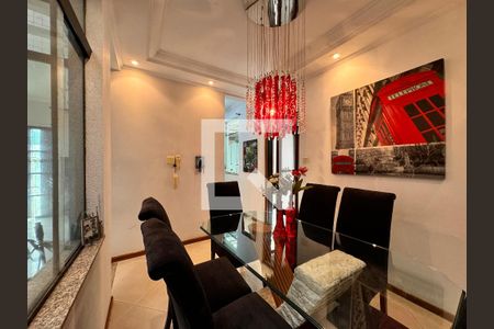 Casa à venda com 140m², 3 quartos e 2 vagas Casa à venda com 140m², 3 quartos e 2 vagasSala de Jantar