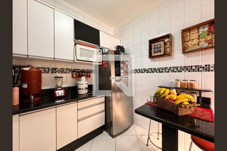 Casa à venda com 140m², 3 quartos e 2 vagas Casa à venda com 140m², 3 quartos e 2 vagasCozinha