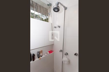 Casa à venda com 290m², 4 quartos e 2 vagas Casa à venda com 290m², 4 quartos e 2 vagasBanheiro Social