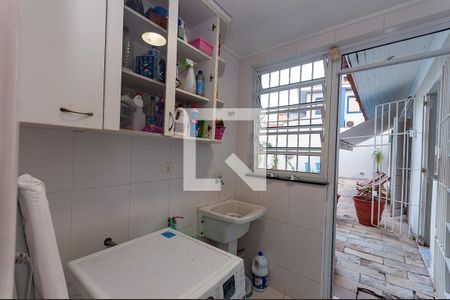 Casa à venda com 290m², 4 quartos e 2 vagas Casa à venda com 290m², 4 quartos e 2 vagasÁrea de Serviço