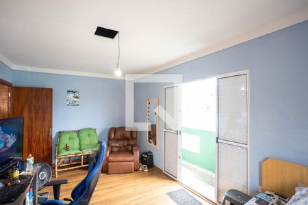 Casa à venda com 212m², 4 quartos e 3 vagasQuarto 2