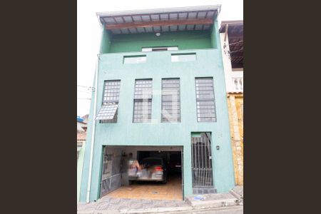 Casa à venda com 212m², 4 quartos e 3 vagasFachada