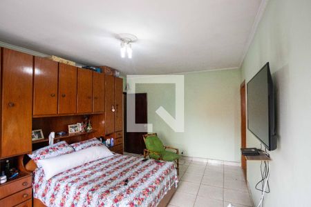 Casa à venda com 212m², 4 quartos e 3 vagasQuarto Suíte