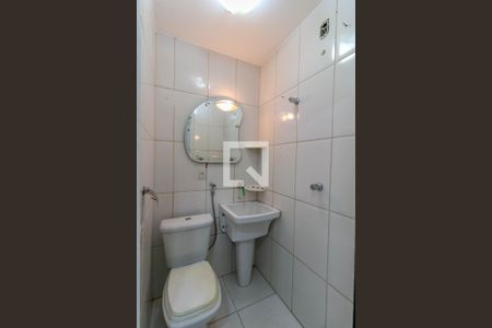 Apartamento à venda com 180m², 3 quartos e 2 vagasBanheiro de Serviço