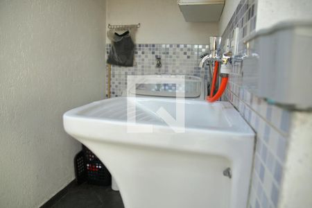 Casa à venda com 300m², 5 quartos e 2 vagasEdícula