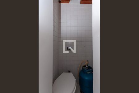 Apartamento à venda com 67m², 2 quartos e sem vaga Apartamento à venda com 67m², 2 quartos e sem vagaBanheiro de Serviço